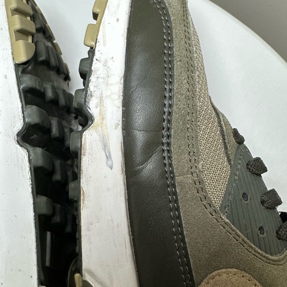 Nike Green and Black Sneakers with Air Max Sole - Picture 5 of 11